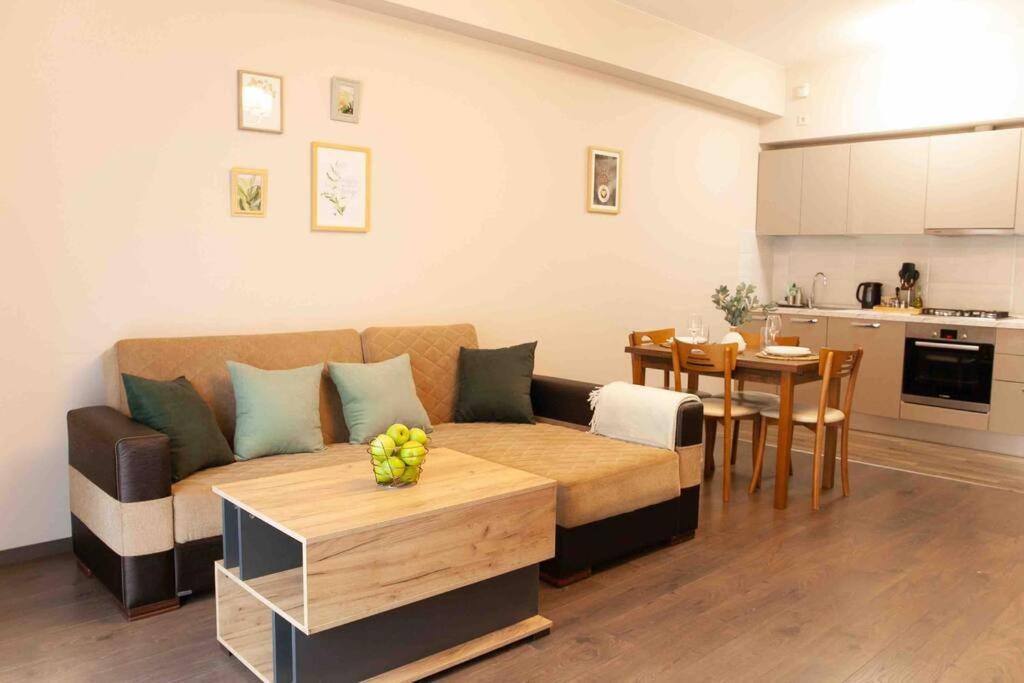 Gg - Cozy 1 Bedroom On Kazbegi Avenue 15 * Tbilisi
